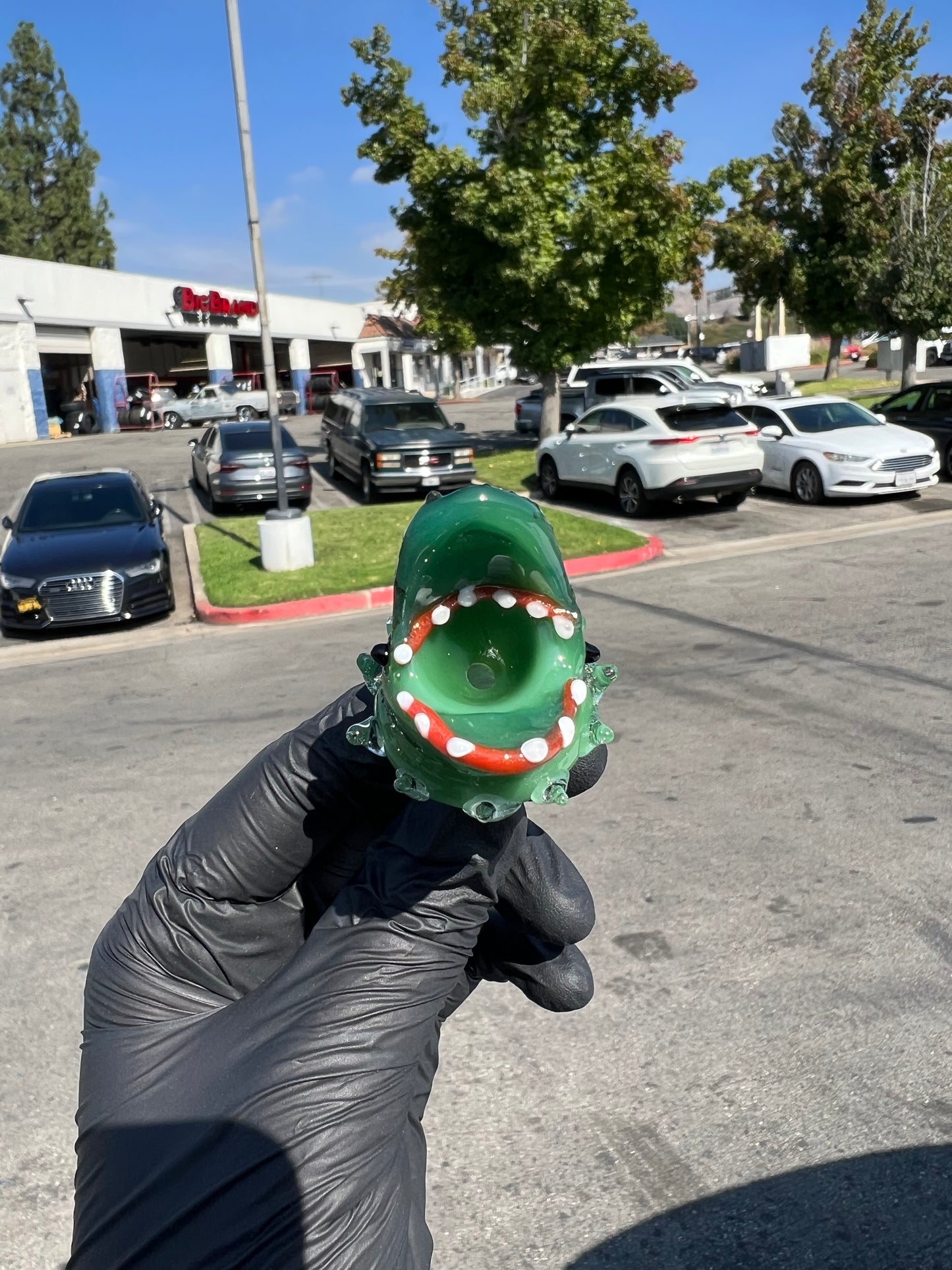 Ic Glass Shark Attack Bowl 14 mm